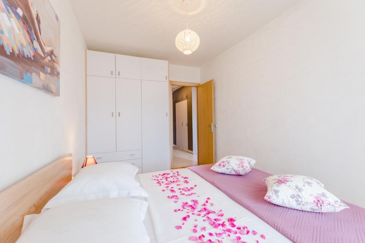 Mountain View Apartment